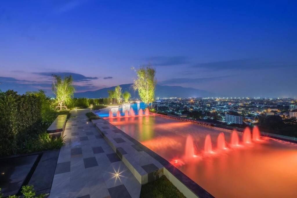 Modern Style Room With Sky Pool 古城边天际泳池公寓 Chiang Mai Exterior foto